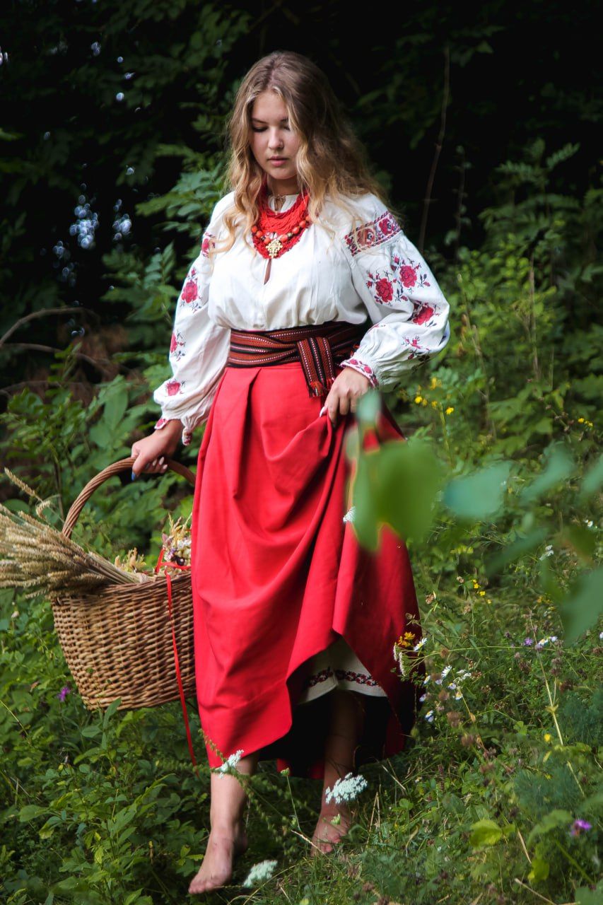 Slavic girls in Dookie di Cascias