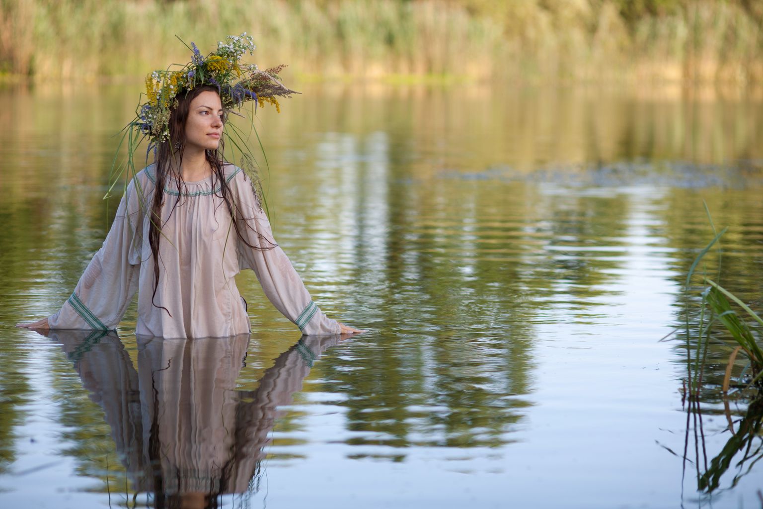 Slavic girls in Dookie di Cascias