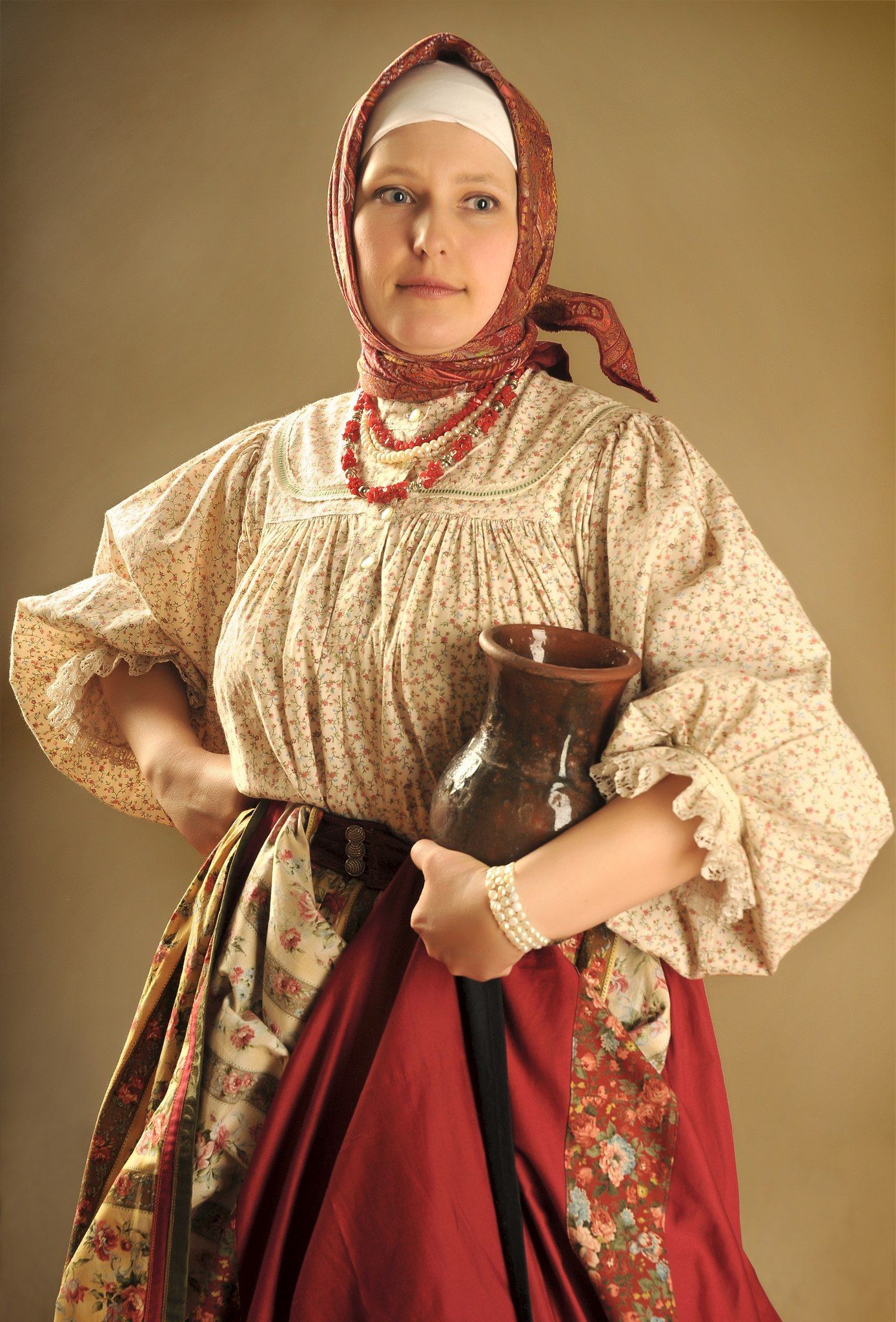 Girls in Slavic costumes in Dookie di Cascias