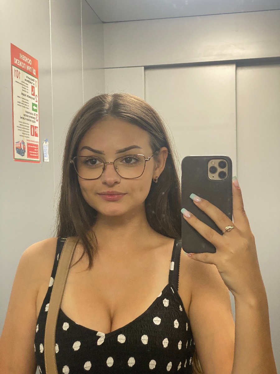 Sexy model Stacy in Dookie di Cascias